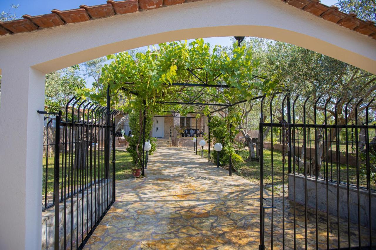 Villa Vergia Sozopoli Eksteriør billede
